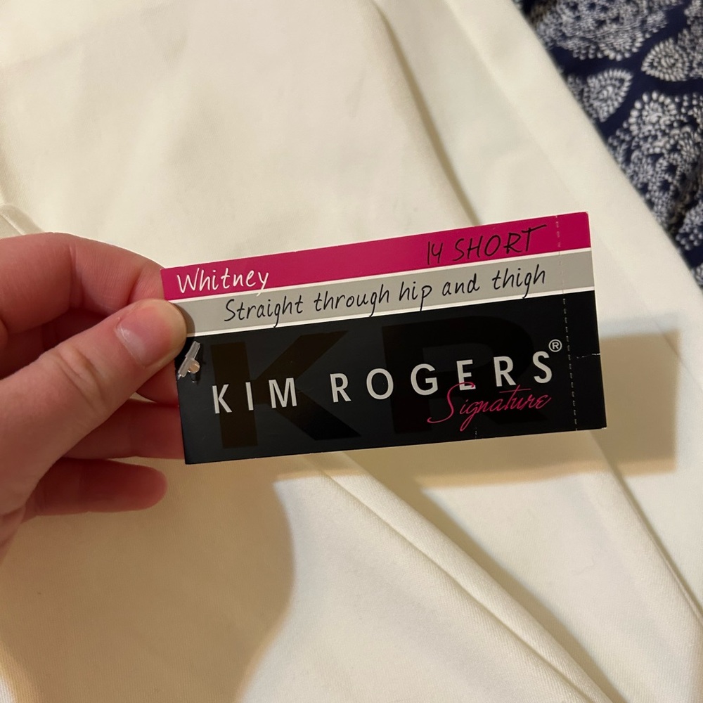 Kim Rogers white straight through hip and thigh pants- NWT - Picture 4 of 7